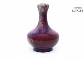 A flambé-glazed porcelain vase, China, 18th -19th century