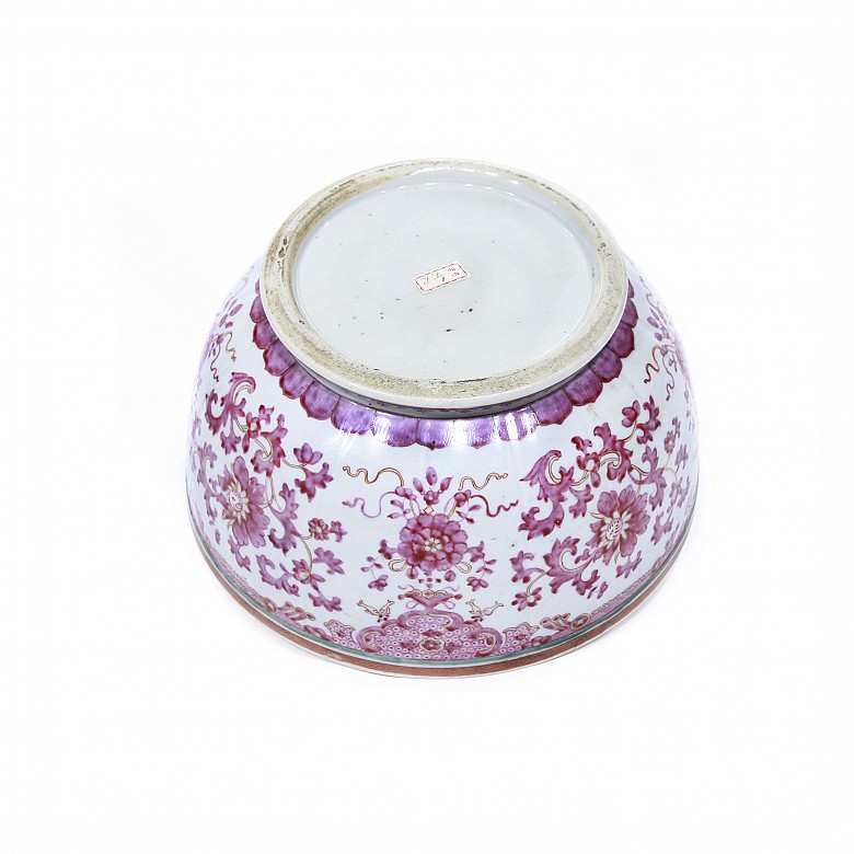 Large enameled porcelain bowl, Qing dynasty, pps.s. XIX - 1