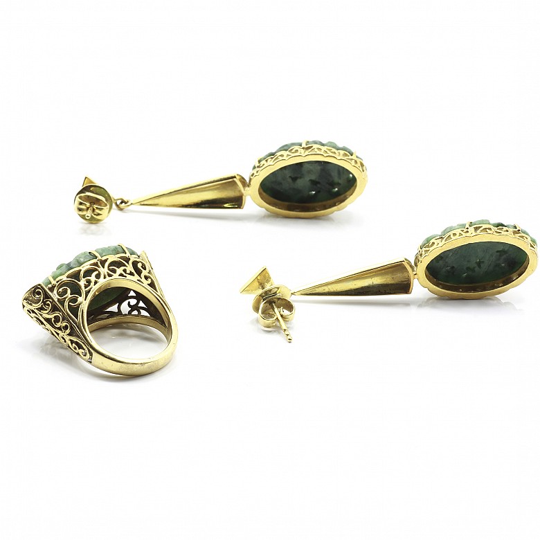 Set in carved jade and 18k gold - 2