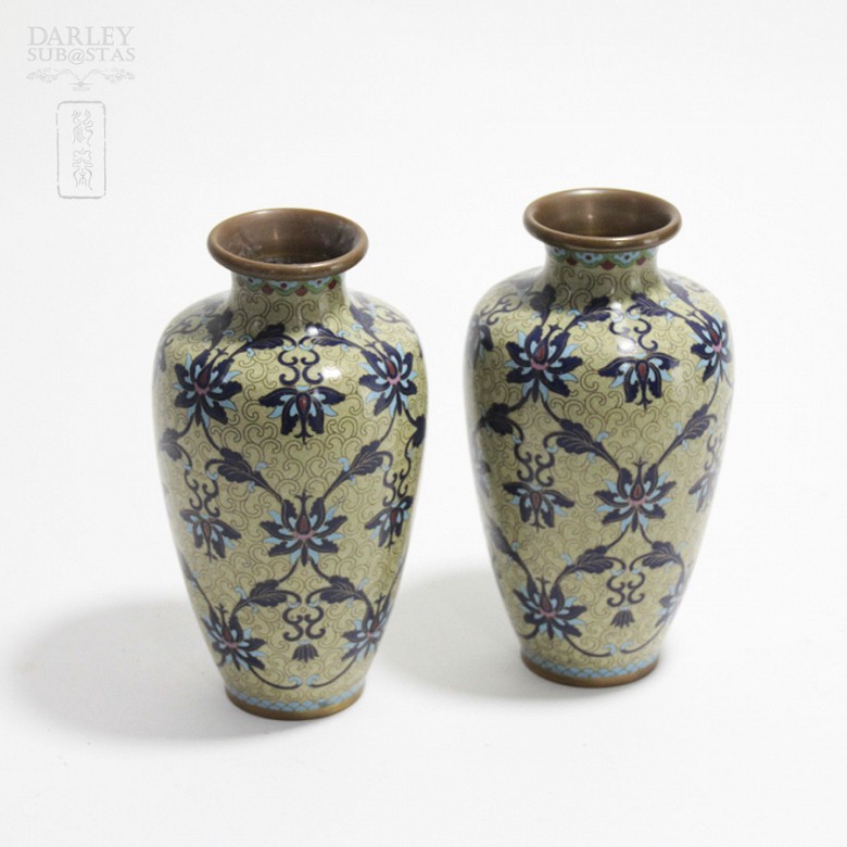 Nice couple of cloisonne vases - 2