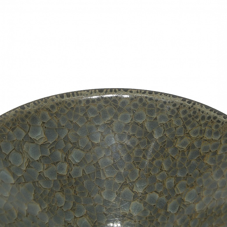 A Guanyao glazed bowl, Song dynasty