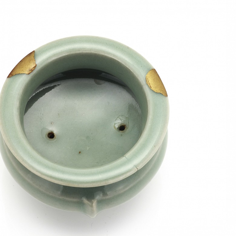 Incensario de cerámica celadón, Longquan, Song (1127-1279)