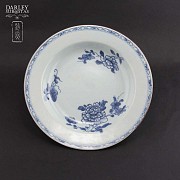 Pareja de platos porcelana china, S.XVIII - 3