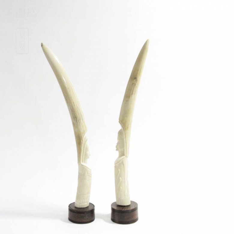 Pair of carved tusks - 8