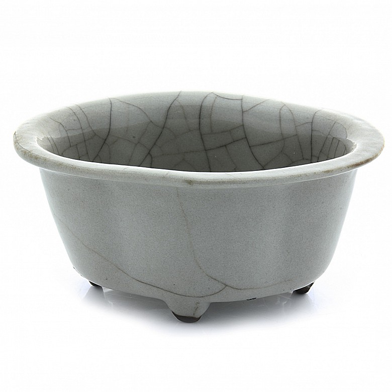Maceta de cerámica vidriada en gris, s.XX