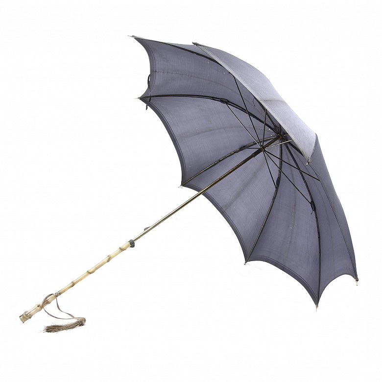 Umbrella with horn handle, early 20th century