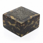 Chinese box with silver lid, early 20th century