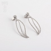 Pair of earrings in 18k white gold and diamonds. - 1
