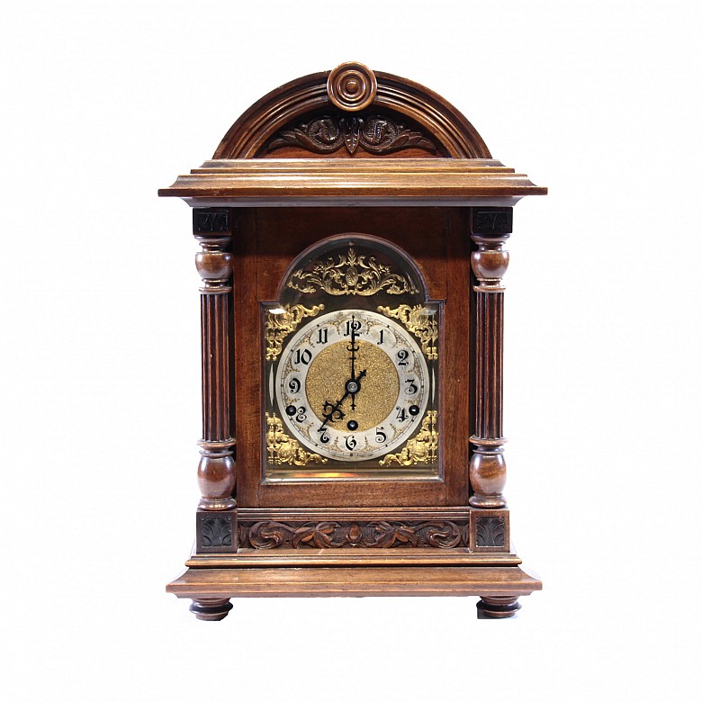 Reloj de sobremesa en madera, principios del s.XX