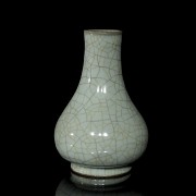 Vase with blue glaze, Geyao style - 2