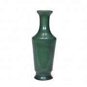 Jarrón de porcelana vidriada en verde, s.XX - 1