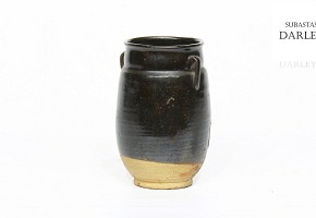 A pottery glazed amphora, Song Style