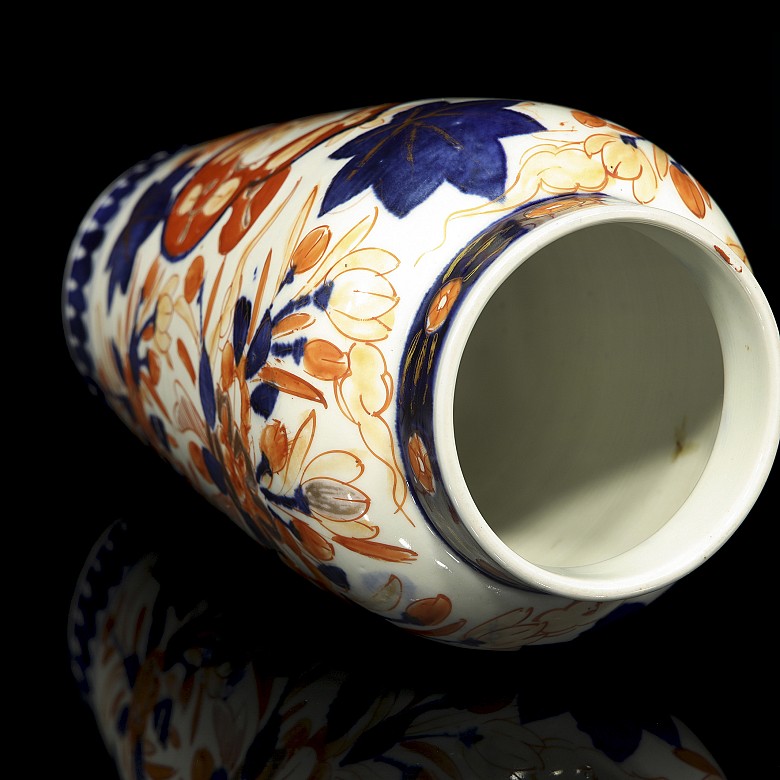 Japanese porcelain vase, 20th century - 4