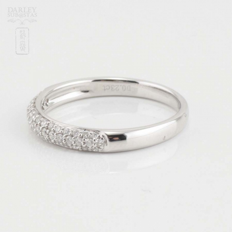 18k white gold ring with diamonds - 5