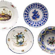 Cuatro piezas de cerámica valenciana, s.XIX