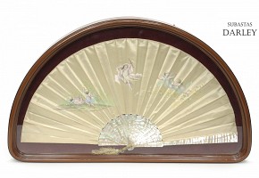 Silk and mother-of-pearl fan, 20th century