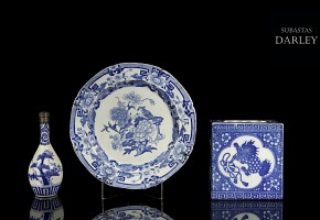 Conjunto de porcelana, azul y blanco, S.XX