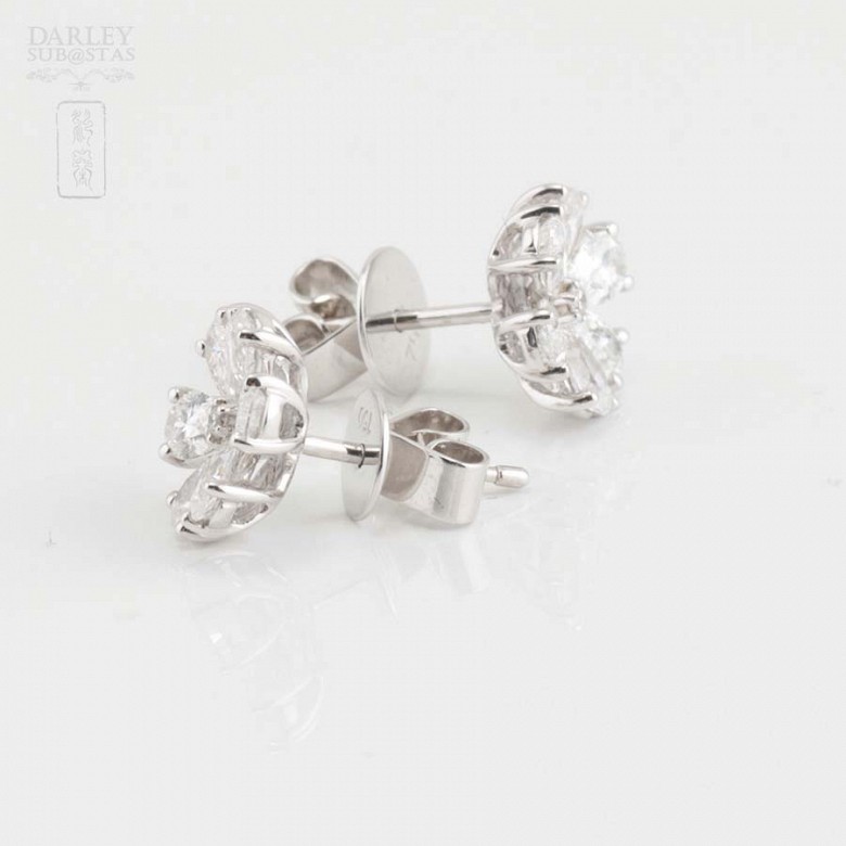 18k white gold earrings and diamonds - 2