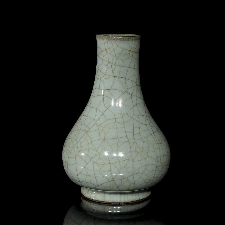 Vase with blue glaze, Geyao style - 2