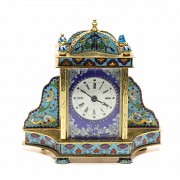 A Cloissoné enamel Bronze mantel clock, 20th century