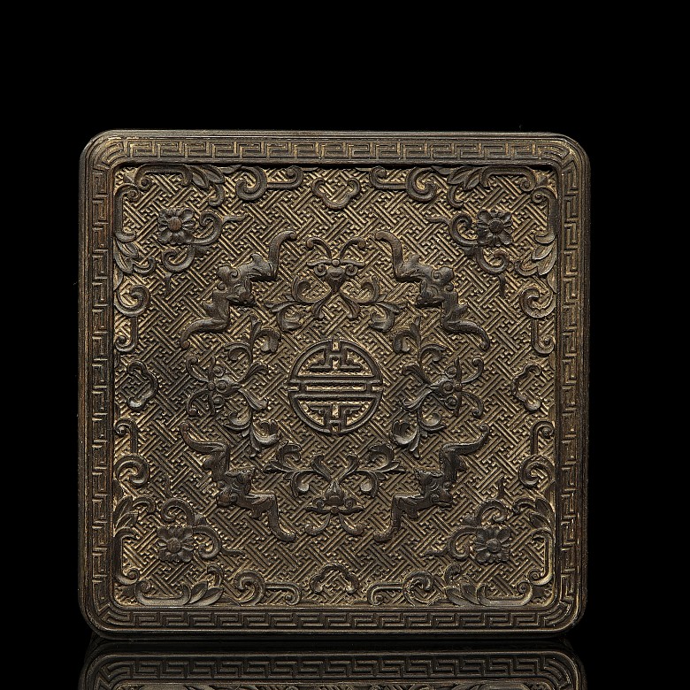 Caja de madera tallada, dinastía Qing