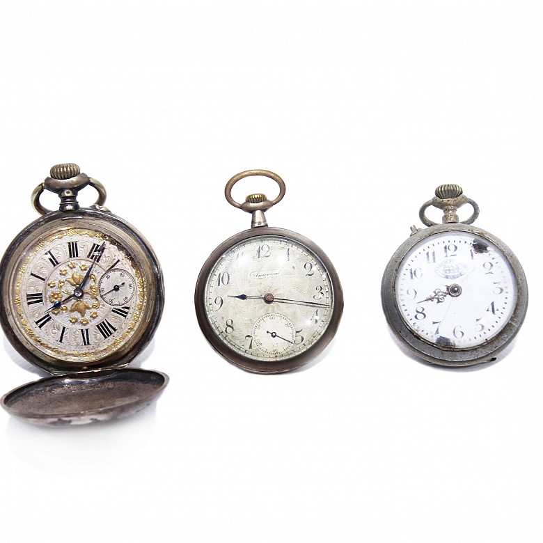 Lot of three pocket watches.