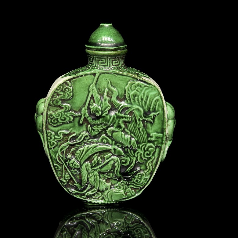 Botella de rapé en porcelana vidriada verde