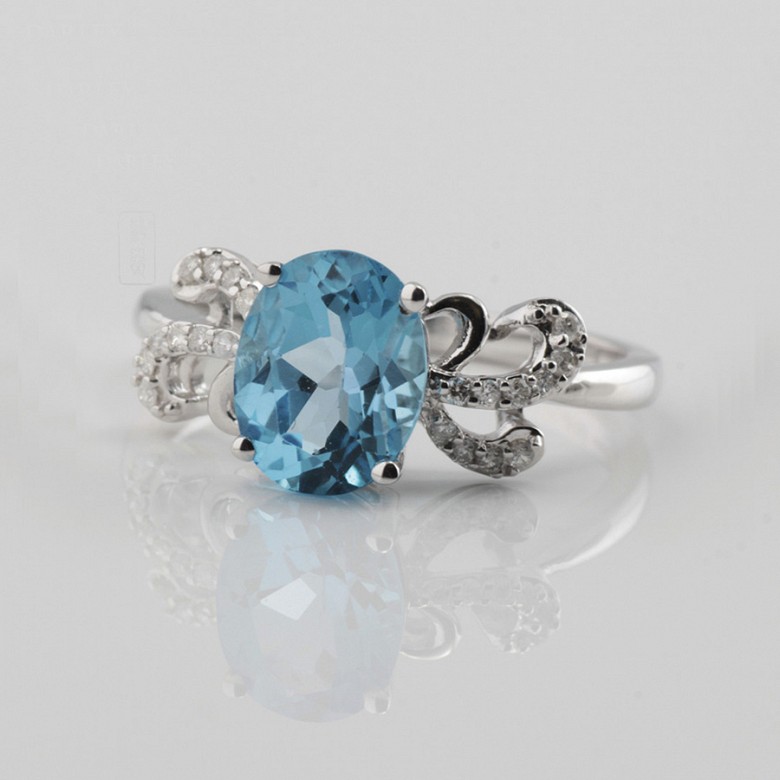Bonito anillo diamantes y topacio azul - 2