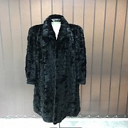 Long coat of black mink.