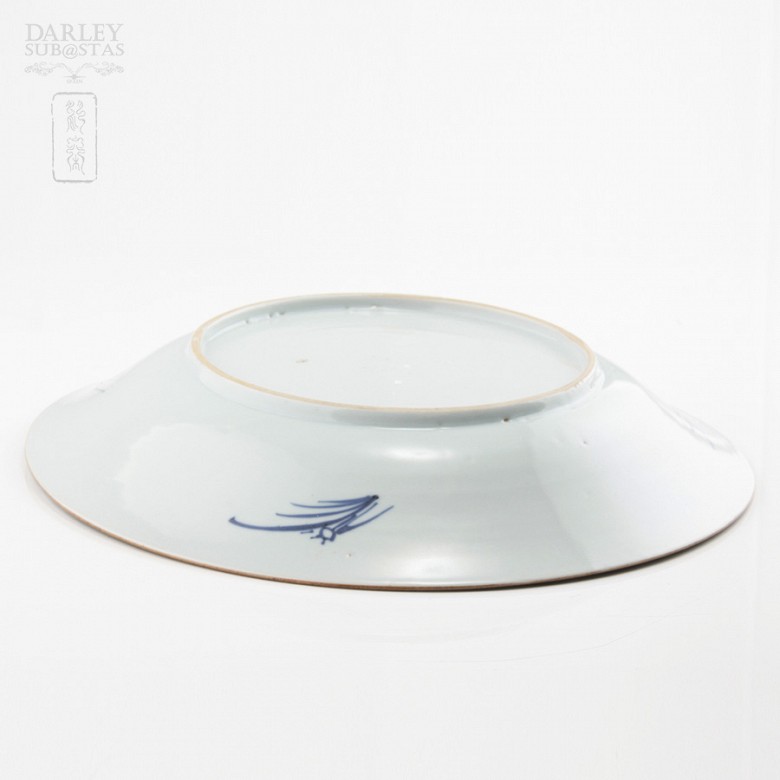 Chinese porcelain plate, XVIII century. - 4