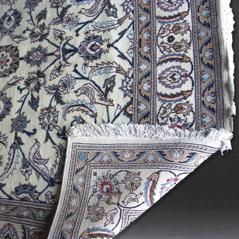 Nain Persian rug. - 2