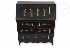 Oriental style desk with inlay