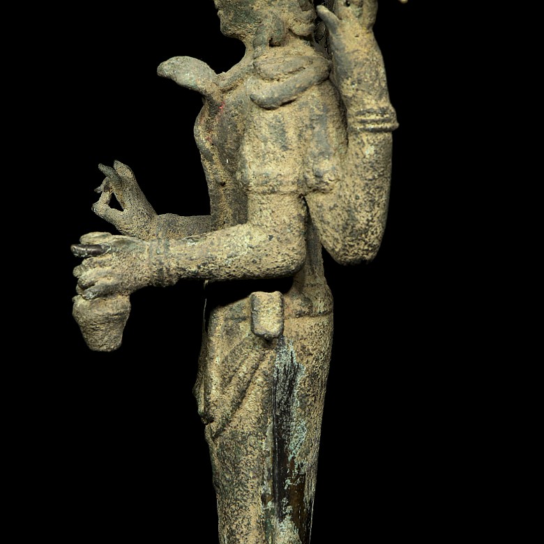 Estatua de bronce de Vishnu - 1