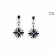Sapphire earrings in 18k white gold and diamonds