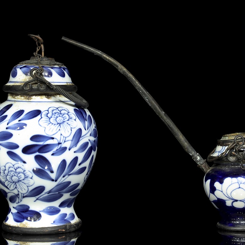 Pipas de porcelana esmaltada, azul y blanco, dinastía Qing