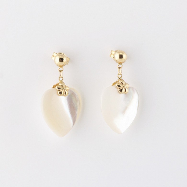 Earrings with natural pearl in 18k yellow gold
