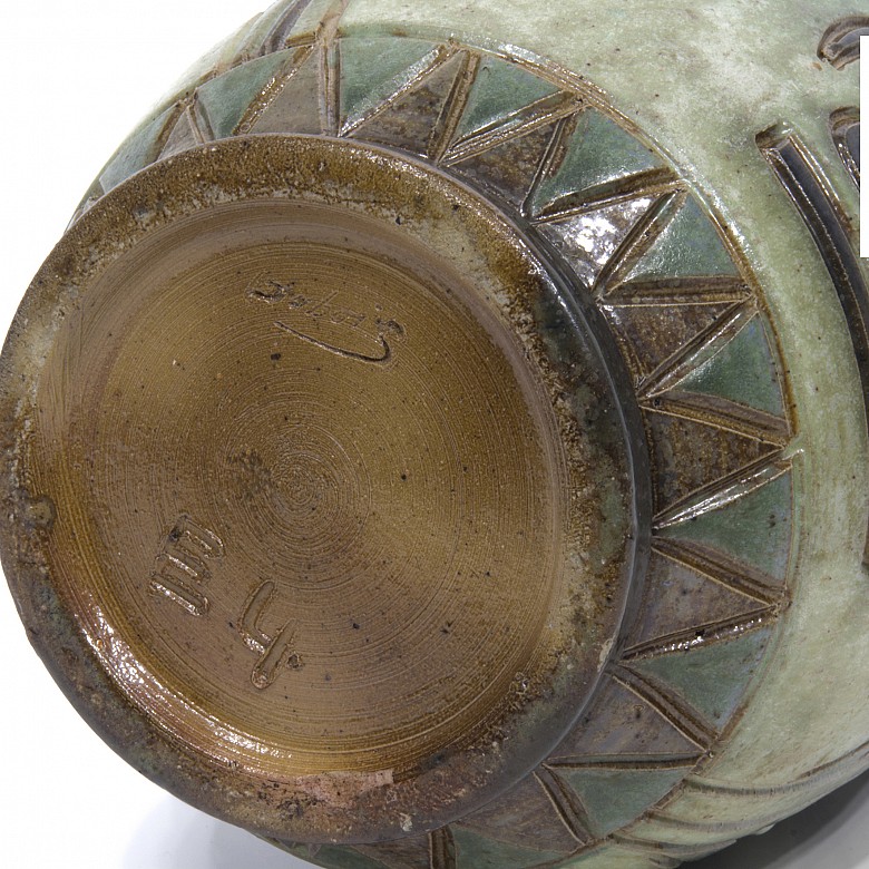 Jarrón de cerámica esmaltada, estilo egipcio, s.XX