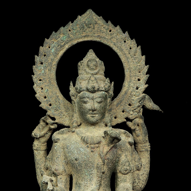 Estatua de bronce de Vishnu - 3