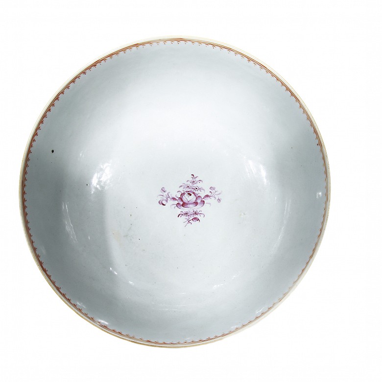 Gran cuenco de porcelana china de exportación, dinastía Qing, med.s.XVIII. - 1