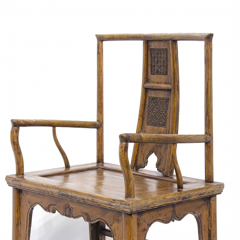 Wooden table and two chairs, China, late 19th century