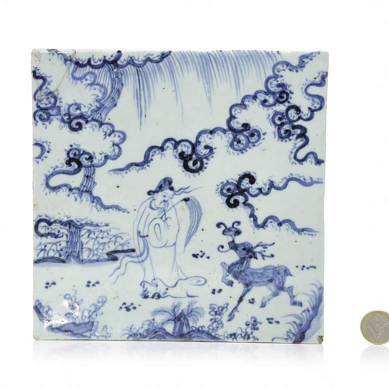 A blue and white porcelain tile, 19th - 20th century