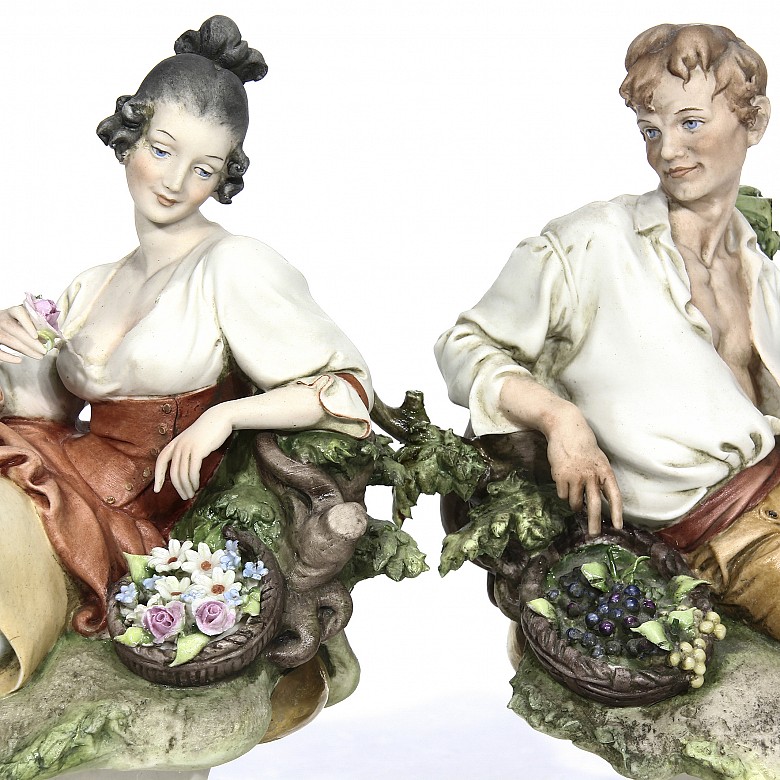 Couple of French porcelain peasants, 20th century