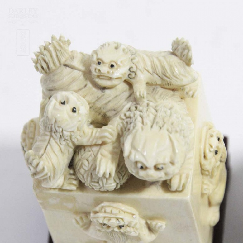 Ivory Chinese Seals - 9