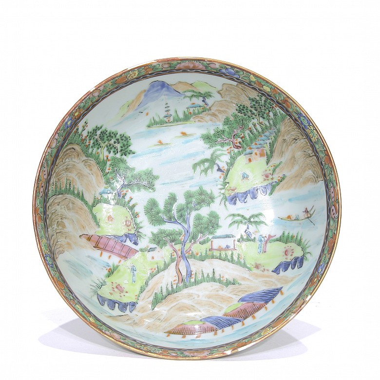 Cantonese porcelain bowl, 20th century