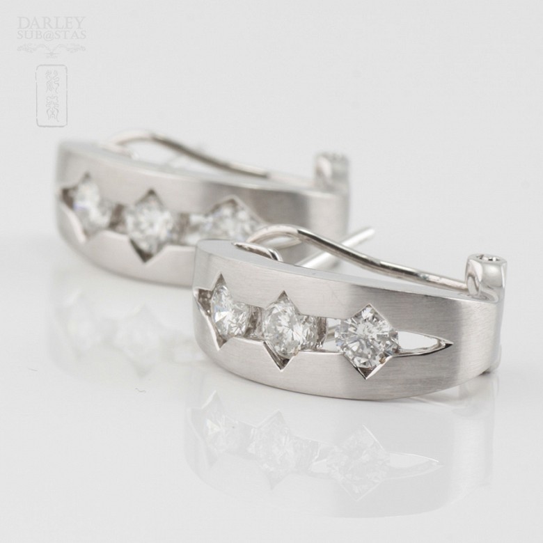 Earrings in 18k white gold and diamonds - 1