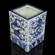 Macetero, azul y blanco, con dragones, estilo Ming - 4