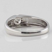 Beautiful diamond solitaire with 0.19cts