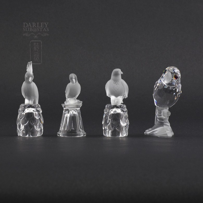 Set of four figures of birds in Swarovski Crystal