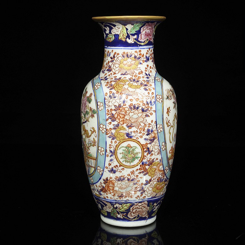 Lot of a vase and bowl enameled, China, 20th century