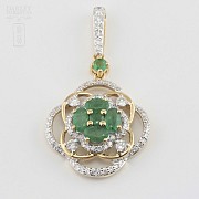 Precious emeralds and diamonds pendant - 4